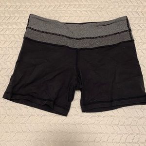 Lululemon reversible booty shorts
